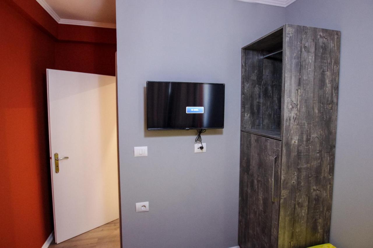 Novs Apartment 1 Gjirokastër Exteriör bild